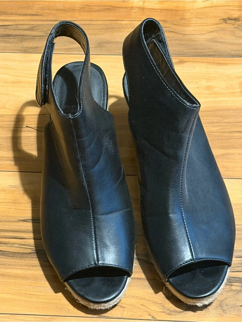 Simply Vera Black Women's Open-Toe Slingback Wedge Sandals Velcro Closure Size 8